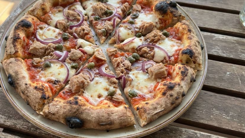 Pizza Tonno